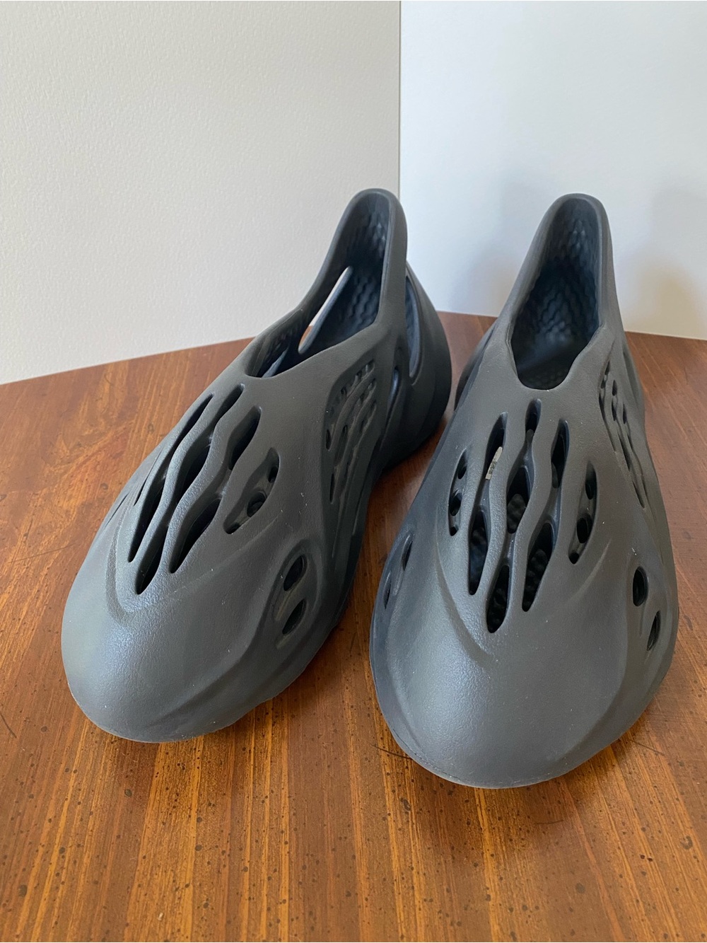 Men's Adidas Yeezy Foam RNR Onyx shoes.